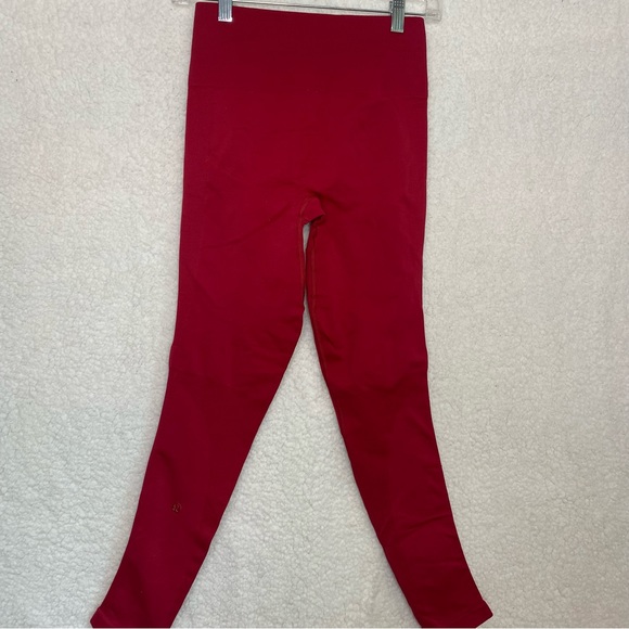 Lululemon Zone In Tight- Cranberry - Picture 4 of 7